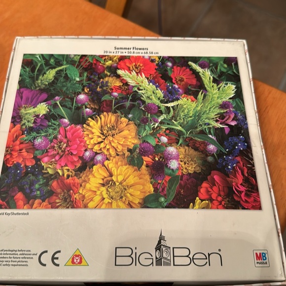Like NEW Milton Bradley 750 piece Puzzle “Summer Flowers” - Picture 4 of 7